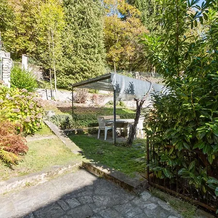 Historic House With Garden アパート *