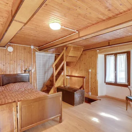 Historic House With Garden * Vanzone